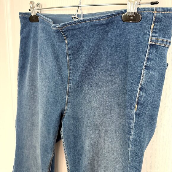 Free People We the Free Penny Pull-On Flare Jeans Size 30 - Picture 6 of 14